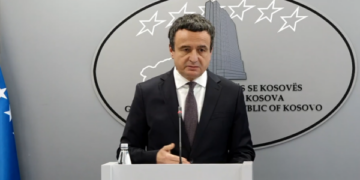 Kurti: Aktgjykimi mijëra faqësh mund të dalë brenda javësh, ish-krerët e UÇK-së duhet t’i mbrojmë së bashku me Shqipërinë që të dalim triumfues