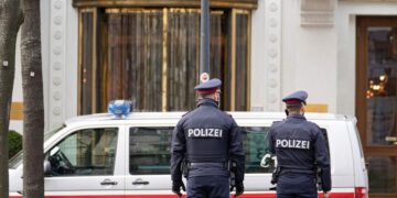 Policia austriake paralajmëron tifozët e Kosovës para përballjes me Austrinë: Kontrolle dhe gjoba