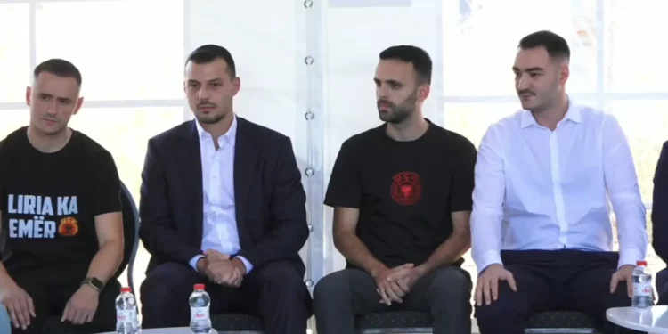 “Sikur po i shohim ata”, familjari i Afrim Bunjakut emocionohet para djemve të çlirimtarëve