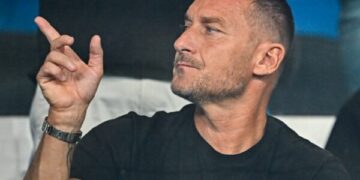 Francesco Totti i zbulon dy klubet e Serie A, që tentuan të nënshkruajnë me të si 48-vjeçar