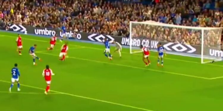 Goli që Anis Mehmeti ia shënoi Arsenalit