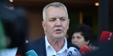 Ahmeti: Do të duhej të njoftohej partia para publikimit të emrit për president, Abdixhiku e bëri të kundërtën