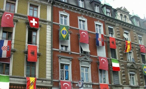 Shqiptarët, ndër komunitetet me banesat më të vogla në Zvicër