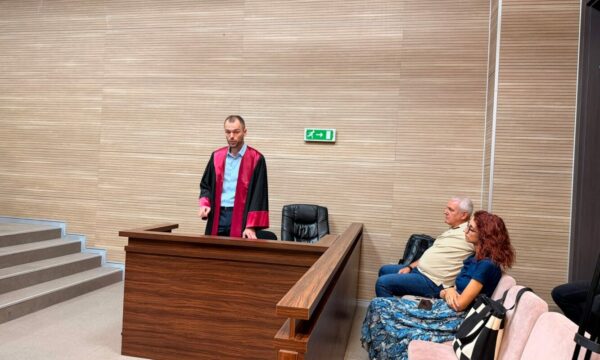 Avokati i Sveçlës nuk pajtohet me shpalljen fajtor të tij, e quan të pazakontë vendimin e gjykatës