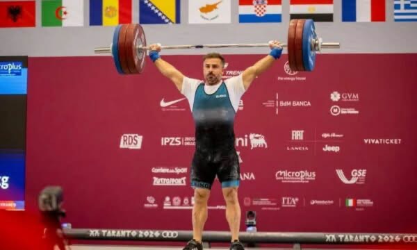 Peshëngritësi Rostami ia siguroi Kosovës medaljen e tetë në Lojërat Mesdhetare