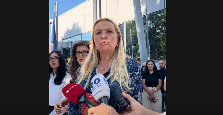 Kadrijaj: Nxënësit pa libra, spitalet pa barna – Albin Kurti po e shkakton këtë bllokadë