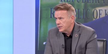 “Mandatet e deputetëve janë djegur”-Arifi akuzon VV-në për shkelje të Kushtetutës