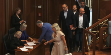 Seanca konstituive – Lista Serbe hyn në sallën e Kuvendit