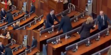 Detaji që bie në sy: Abdixhiku e Osmanin nuk përshëndeten me Avdullah Hotin/FOTO