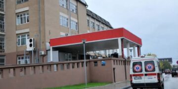 Ngjarja në Potërq të Klinës, mësohet gjendja e gruas që po trajtohet në QKUK