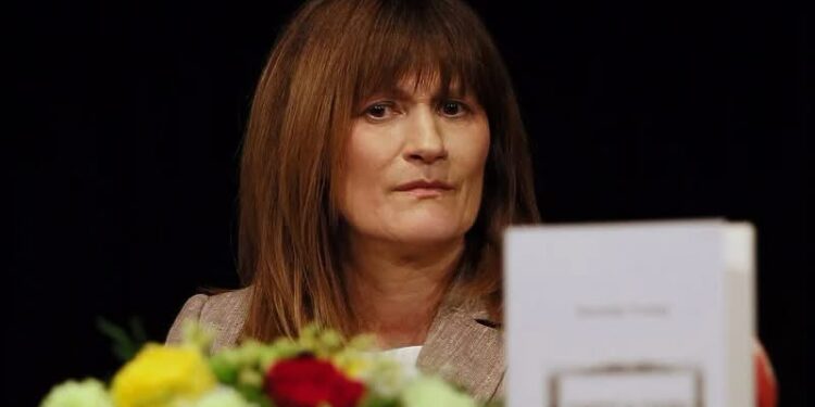 A di vërtetë Vuçiq diçka për vendimin final të Hagës? Tromp: Ai po iu ngre kurth ndërkombëtarëve, lojë e tij politike