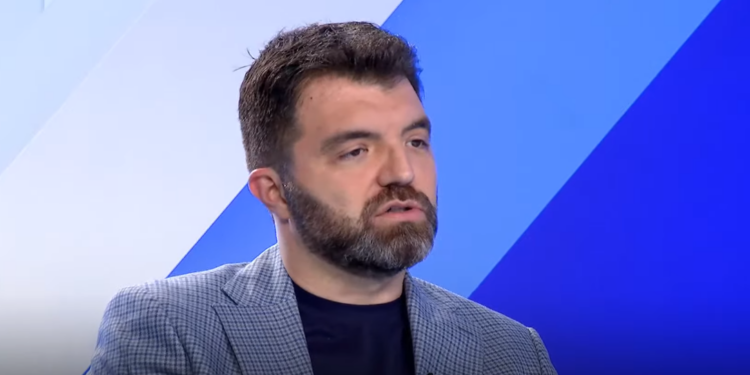 Sadiku për Golën: S’guxoi të votonte për Çitakun, kontribuoi në bllokadë- Kam menduar se dallon nga të pakulturuarit e VV’së