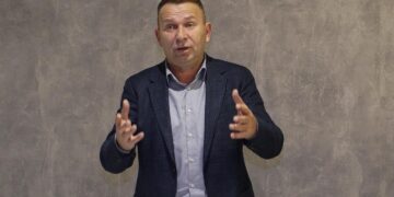 Rama: Procesi i Hagës që nga ngritja e aktakuzës ishte politik, një lloj balancimi i agresorit me viktimën