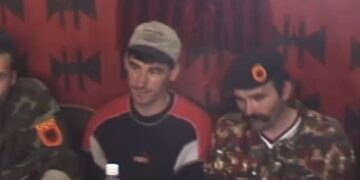 Video e rrallë: Thaçi, Veseli, Limaj e të tjerët bashkë si kurrë më parë