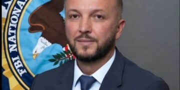 Kapiteni i Policisë së Kosovës përfundon me sukses Akademinë Kombëtare të FBI-së