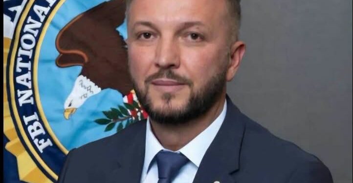 Kapiteni i Policisë së Kosovës përfundon me sukses Akademinë Kombëtare të FBI-së