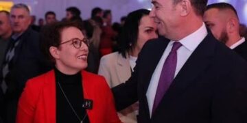 Guxo me komunikatë 3 ditë pas dënimit të krerëve të UÇK-së: Dënimin e quan drakonik por askund të padrejtë, kërkesën për dorëheqje të Gërvallës e lidh me ligjin për pasuri të pajustifikueshme