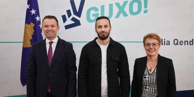 Guxo me komunikatë 3 ditë pas dënimit të krerëve të UÇK-së: Dënimin e quan drakonik por askund të padrejtë, kërkesën për dorëheqje të Gërvallës e lidh me ligjin për pasuri të pajustifikueshme