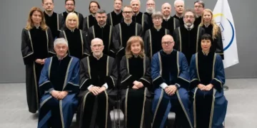 Skandaloze: Në sytë e Speciales drejtësia në Kosovë shihet e korruptuar, kërkohet që dëmshpërblimi në rastin e krerëve të UÇK-së të jepet në Hagë