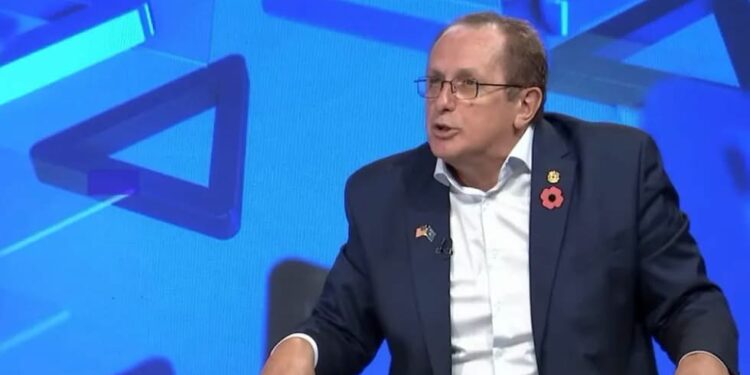 Mahmuti: Rrezikohet rendi kushtetues i Kosovës, duhet të shpallet gjendja e jashtëzakonshme