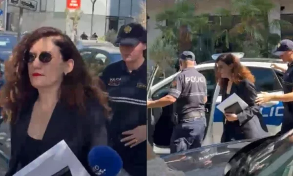 Ish-shefja e Shërbimit Informativ, Vlora Hyseni mbërrin në Gjykatën e Posaçme në Tiranë