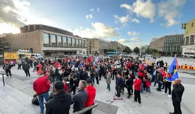 Protestë në Goteborg të Suedisë në mbështetje të çlirimtarëve në Hagë
