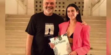 Dua Lipa e përkrahu protestën, flet për herë të parë Edi Rama: Unë e dua Duan, është këngëtare, s’është Papa