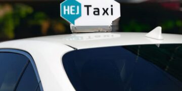 Amerikani kërkoi shofere grua për bashkëshorten, suspendohet punëtori i ‘Hej Taxi’ pas komentit skandaloz