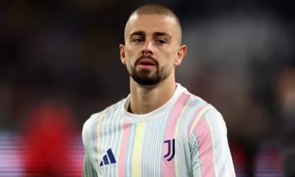 Mediumi italian zbulon pagën e Edon Zhegrovës te Juventusi