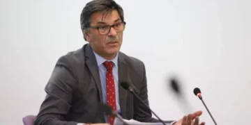 Kryeziu e pyet LVV-në: A është kontrolli i Presidentit më i rëndësishëm se funksionimi i institucioneve e shmangia e zgjedhjeve?