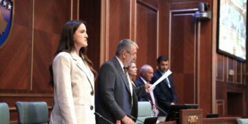 Dehari i papërmirësueshëm, Kushtetuesja thotë se i vazhdoi shkeljet duke i cenuar detyrimet e tij gjatë seancës konstituive