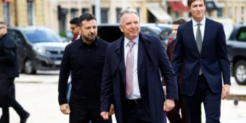Zelensky takon të dërguarit e Trumpit në Kiev, përpjekje e re amerikane për t’i dhënë fund luftës