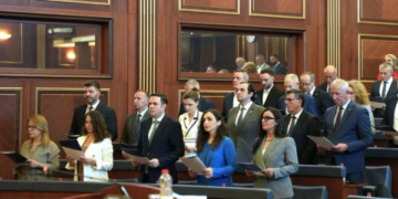 Pse s’mund të fajësohen 6 deputetët e LDK’së që nuk mbështetën ujdinë Kurti-Abdixhiku – flasin analistët