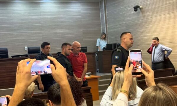“E ndjej veten plotësisht të pafajshëm”, deklarata e parë e Shehollit në seancë