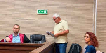 Hedhja e gazit në Kuvend: Gjykata vendos për Xhelal Sveçlën