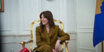 Ekspertët thonë se Haxhiu ka mandat në Presidencë deri më 4 tetor – çfarë thoshte VV më herët për këtë