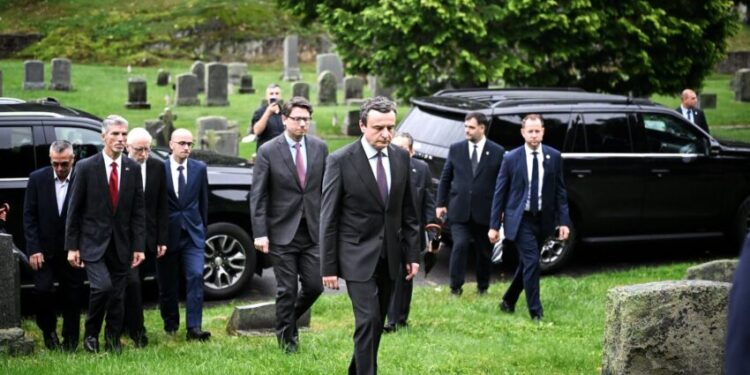 Kurti përkujton vëllezërit Bytyqi në New York: Kalimi i kohës nuk e zbeh krimin