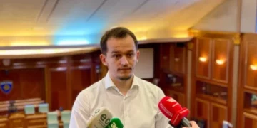 Cakolli: Zgjedhjet e mundshme me 8 ose 15 nëntor, Kushtetuesja s’e sqaroi se kush i cakton nëse dështon zgjedhja e Presidentit