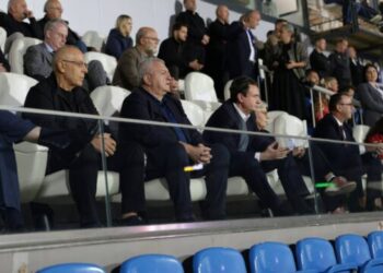 Kurti dhe Gërvalla në stadium për ndeshjen Kosovë-Irlandë