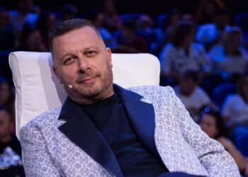 Nga Eli Fara tek Monika Lubonja, 17 gra raportohet të jenë filmuar nga kompozitori Adrian Hila – dalin disa pamje