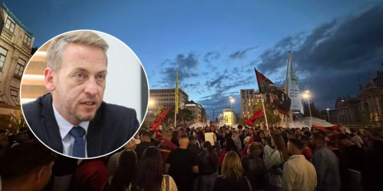 Deda: Ka propagandë në Kosovë që synon t’i dekurajojë njerëzit të shprehin revoltën ndaj dënimit të ish-krerëve të UÇK-së
