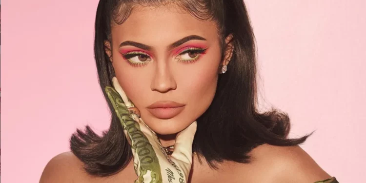 Kylie Jenner rrëfen pendesën për jetën luksoze: “Për një kohë humba kontrollin”