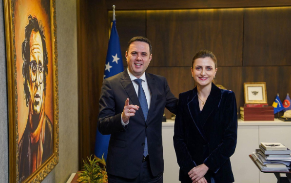 Janina kritikon ashpër Lumir Abdixhikun: Nga sot, në videot propagandistike të Vetëvendosjes do të shihni edhe deklaratat e juaja!