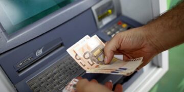 Shtesat për fëmijë kryesojnë listën e përfituesve të skemave sociale në gusht