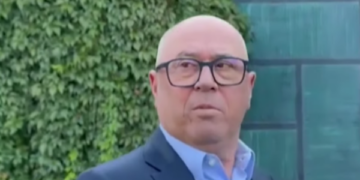 Flet vëllai i Hashim Thaçit nga fshati Burojë: Nëna është e lodhun pak