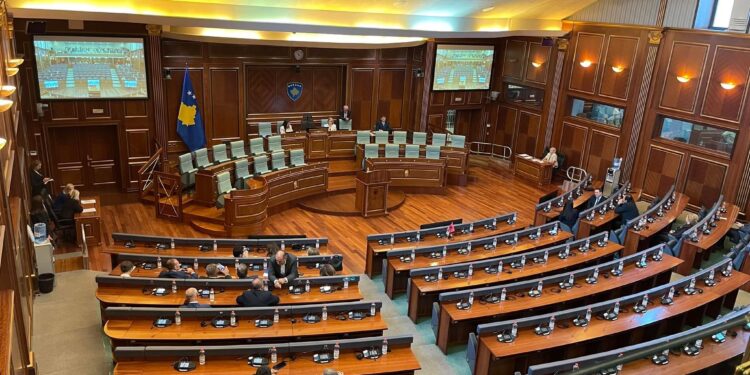 “Në emër të popullit serb”, çka tha Igor Simiq për të cilin u ndërpre seanca nga VV’ja?
