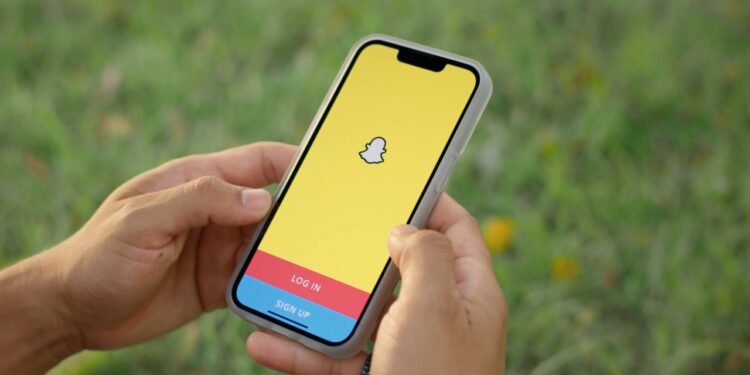 Pas Meta-s, edhe Snapchat paralajmëron kufizime të kohës së përdorimit për të miturit