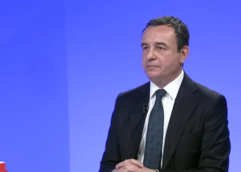 Nderimet shtetërore për Mlladiqin, Kurti: Vështirë të flitet në atë shoqëri për pendesë apo distancim nga politika që prodhoi ato krime