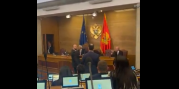 Kaos në Kuvendin e Malit të Zi për shkarkimin e Mandiqit, dështon seanca
