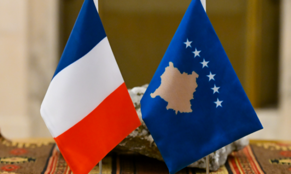 Franca paralajmëron: Shmangni tubimet dhe udhëtimet e panevojshme për nesër